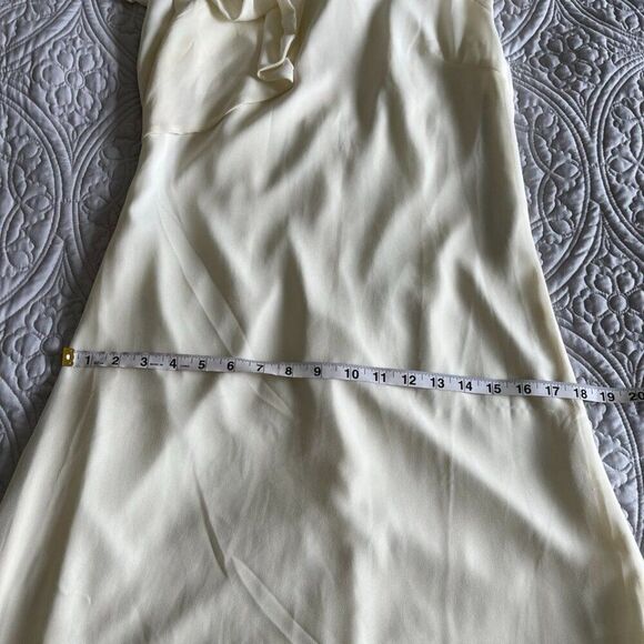 London Dress Company Chloe Beaded Dress in Ivory (Size:2) - Picture 9 of 13